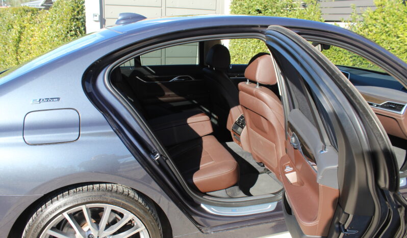 BMW 740e iPerformance PLUG IN HEAD UP SOFT CLOSE full