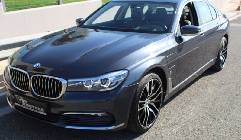 BMW 740e iPerformance PLUG IN HEAD UP SOFT CLOSE full