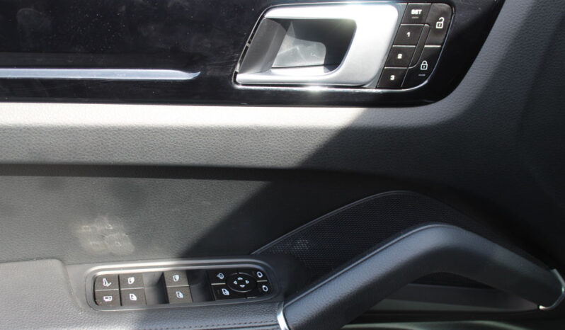 PORSCHE CAYENNE COUPE E-HYBRID 3.0 PANORAMA SPORT CHRONO 22” full