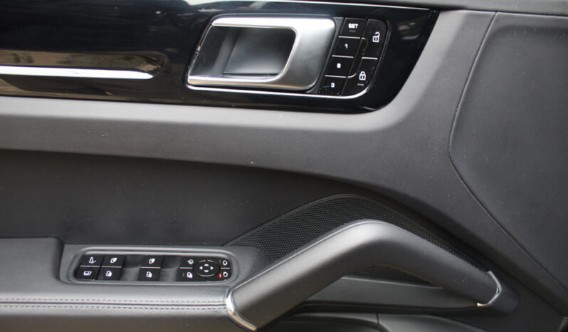 PORSCHE CAYENNE COUPE E-HYBRID 3.0 PANORAMA SPORT CHRONO 22” full