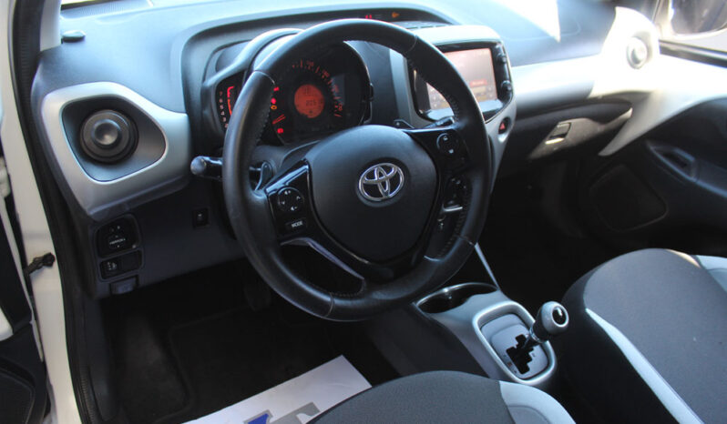 TOYOTA AYGO 1.0 X-PLAY AYTOMATO MMT TOUCH 70HP 5D CAMERA EΛΛΗΝΙΚΟ full