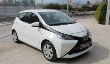 TOYOTA AYGO 1.0 X-PLAY AYTOMATO MMT TOUCH 70HP 5D CAMERA EΛΛΗΝΙΚΟ full