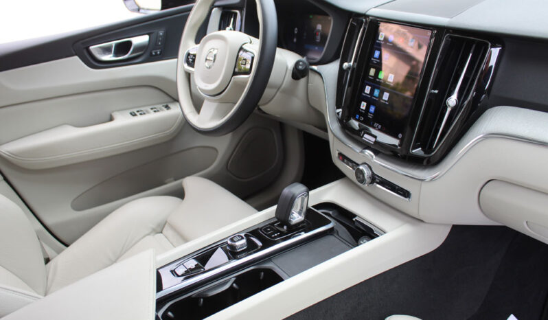VOLVO XC 60 2.0 B4 AWD PLUS DARK PANORAMA HYBRID DIESEL ΕΛΛΗΝΙΚΟ full