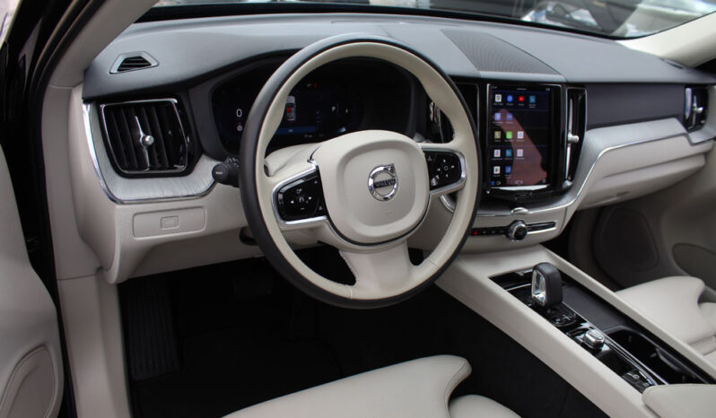 VOLVO XC 60 2.0 B4 AWD PLUS DARK PANORAMA HYBRID DIESEL ΕΛΛΗΝΙΚΟ full