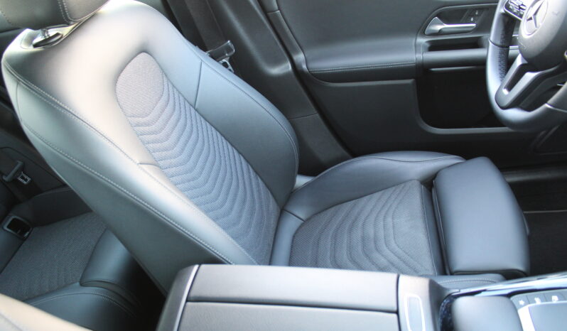 MERCEDES GLA 250e 218HP PLUG IN LED ΝΑVI CAMERA AYTOMATO 1ο ΧΕΡΙ ΕΛΛΗΝΙΚΟ full