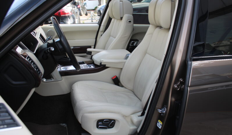 RANGE ROVER 4.4 SDV8 AUTOBIOGRAPHY PANORAMA 22” SOFT CLOSE full