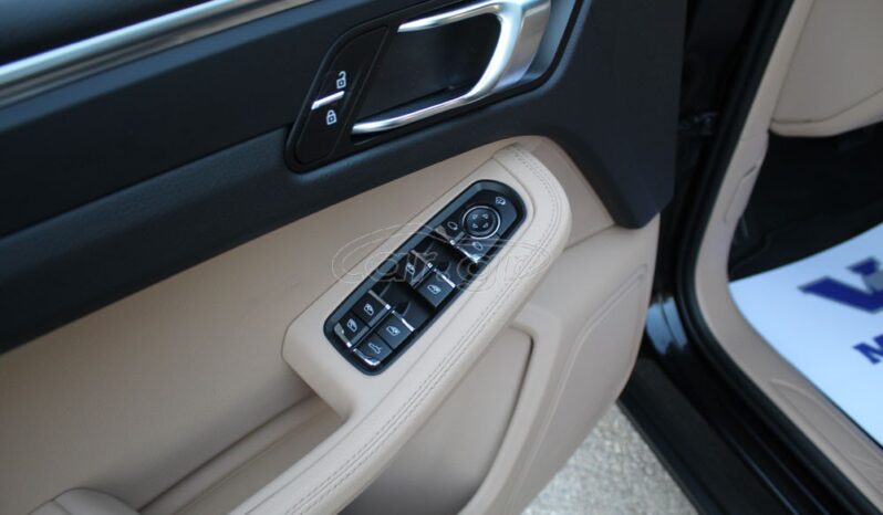 PORSCHE MACAN 2.0 245HP PANORAMA PDLS FACELIFT full