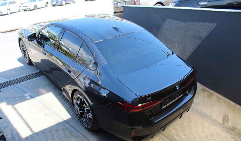 BMW i5 M60 xDrive M SPORTPACKET HEAD UP PANORAMA full