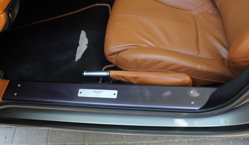 ASTON MARTIN V8 VANTAGE 4.3 ROADSTER SPORTSHIFT full
