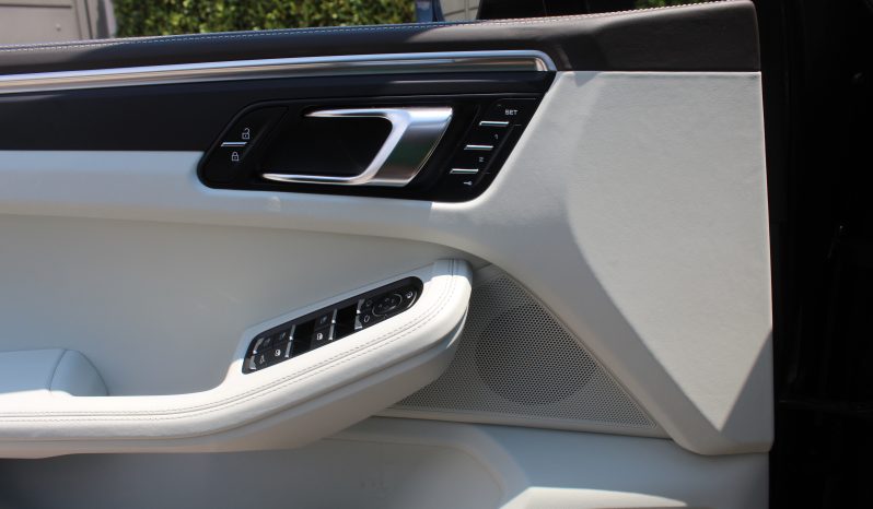 PORSCHE MACAN 2.0 245HP PANORAMA PDLS 20” FACELIFT full