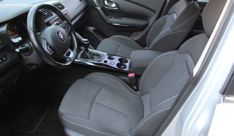 RENAULT KADJAR 1.2TCe 130 HP NAVI EURO 6 ALPINE 19” full